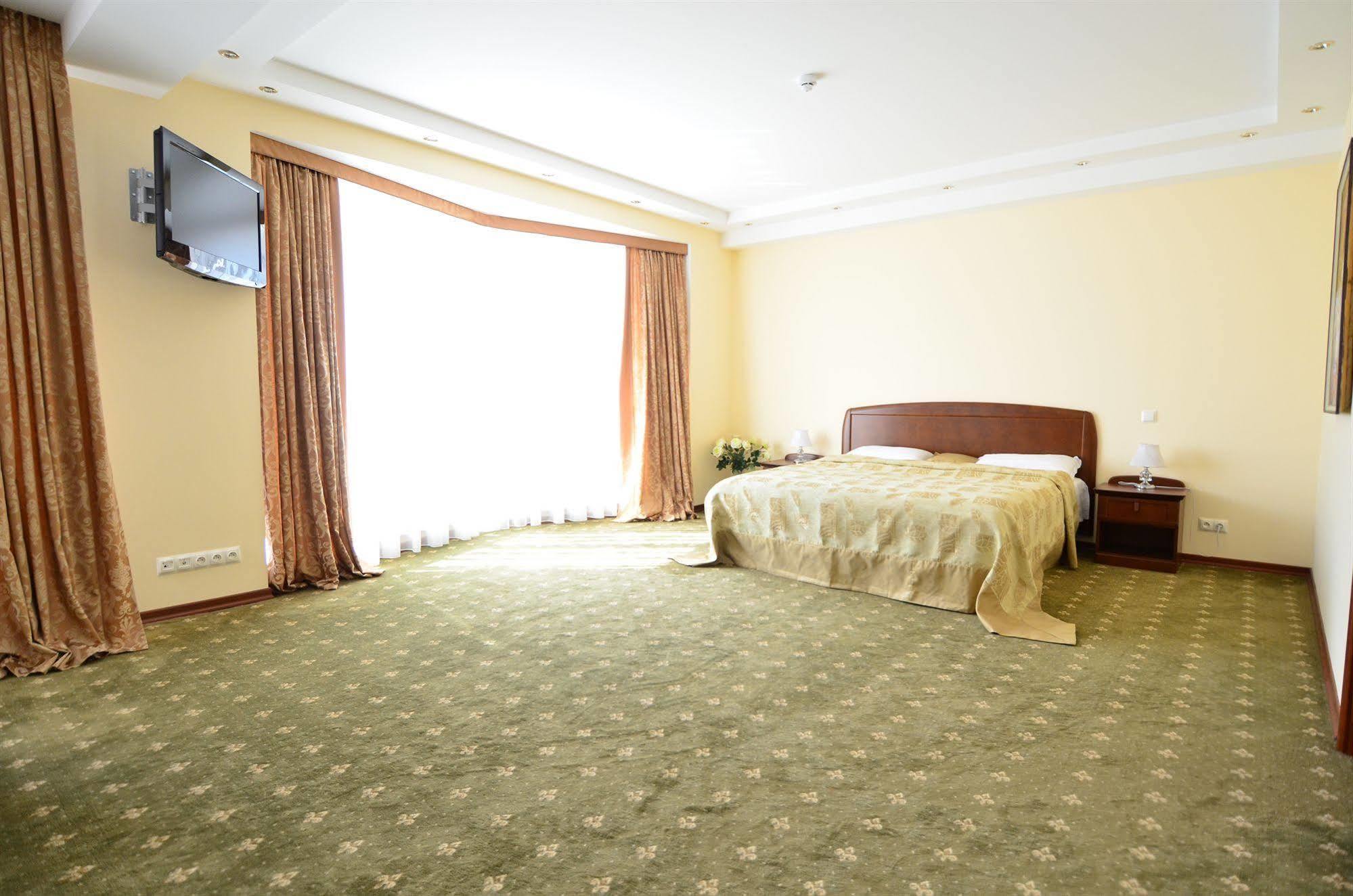 Platinum Hotel 키시나우 외부 사진