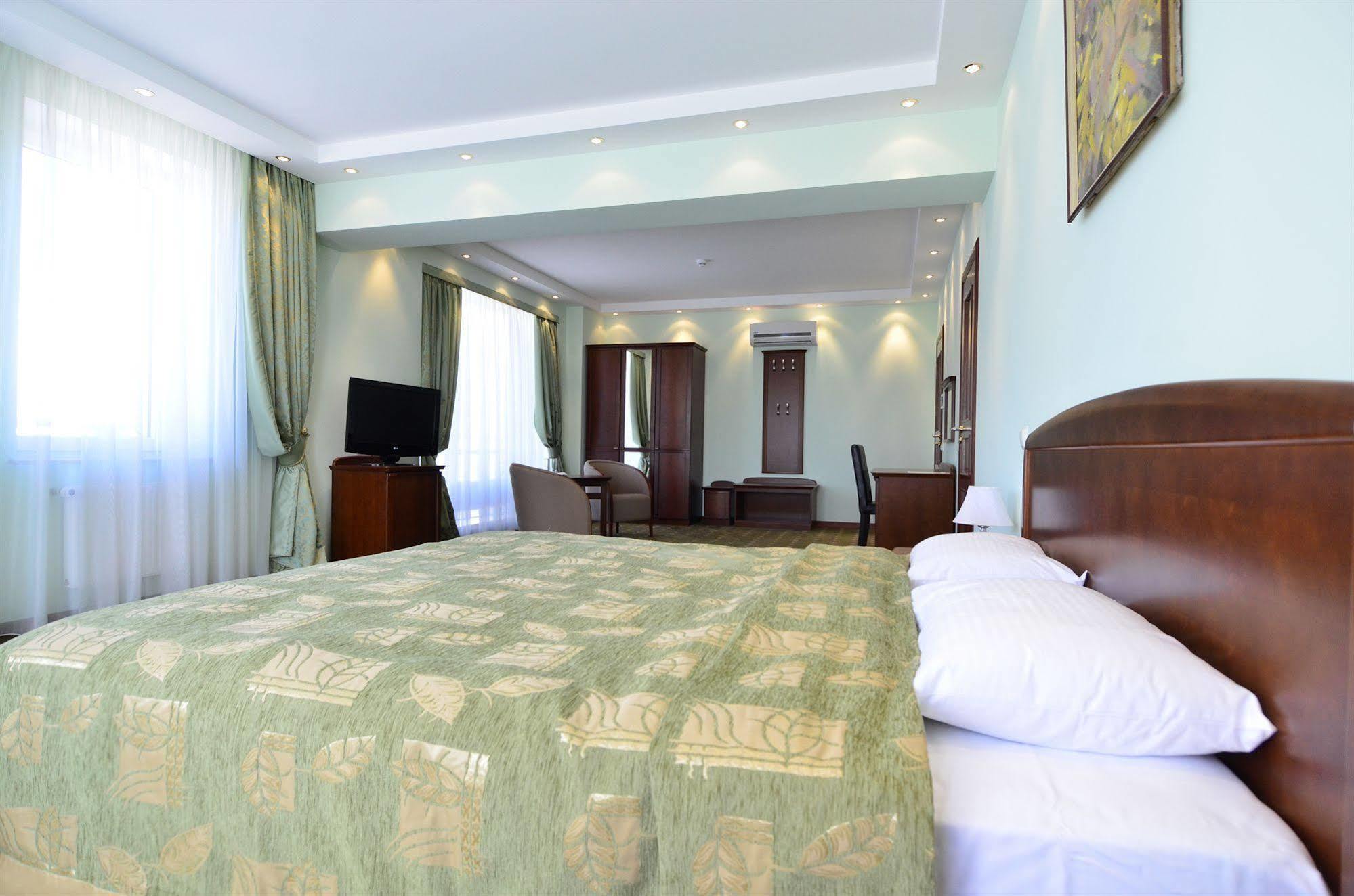 Platinum Hotel 키시나우 외부 사진