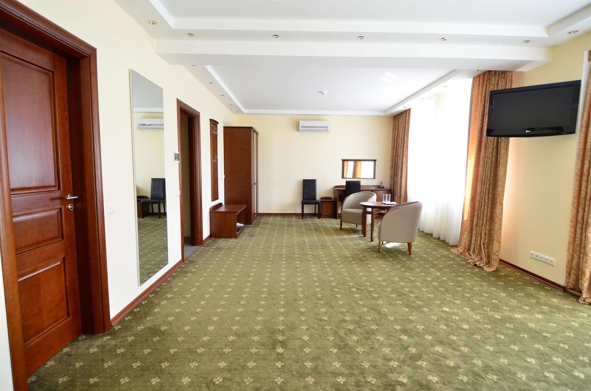 Platinum Hotel 키시나우 외부 사진